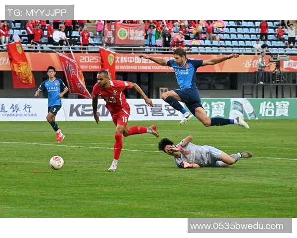 武汉排球队边路渗透战术分析及其在比赛中的成效与不足探讨 武汉排球队边路渗透战术分析及其在比赛中的成效与不足探讨