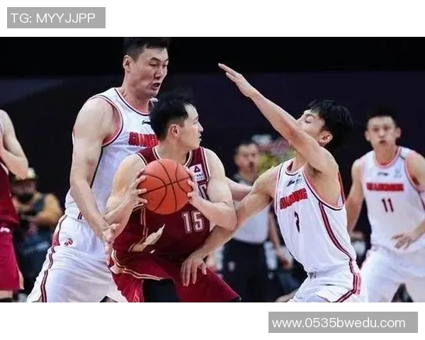 深圳篮球队在速度排行榜中荣登第六名展现出强劲实力与潜力 深圳篮球队在速度排行榜中荣登第六名展现出强劲实力与潜力